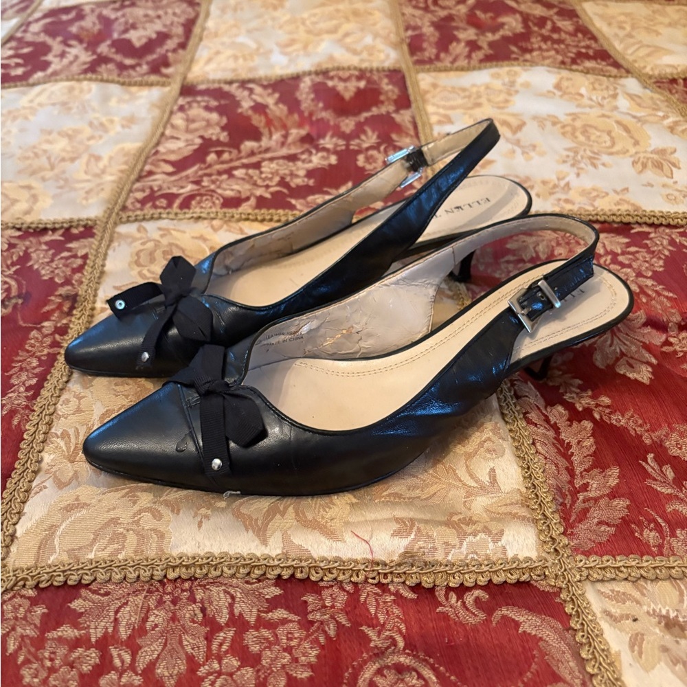 Ellen tracy size 9, black “Paige” slingback heel with bow